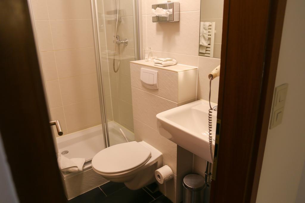 Hotel Koeniger Pliening Dış mekan fotoğraf