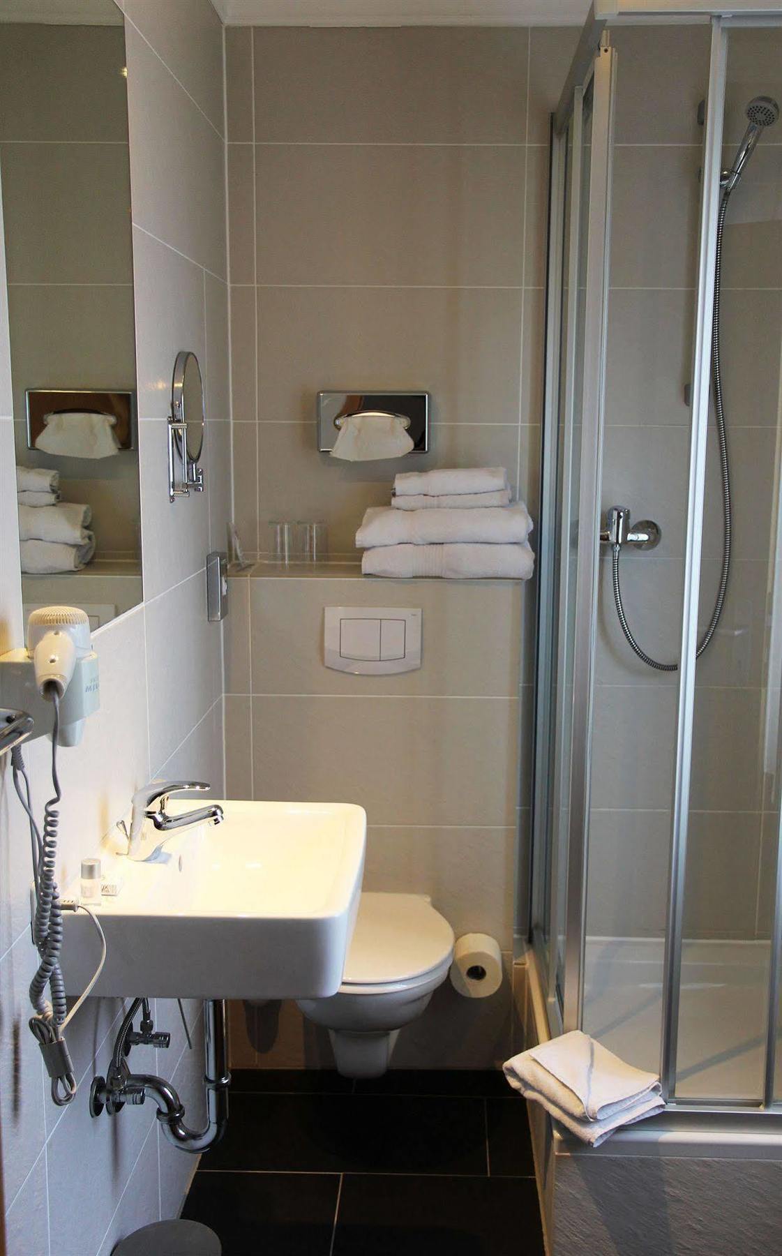 Hotel Koeniger Pliening Dış mekan fotoğraf