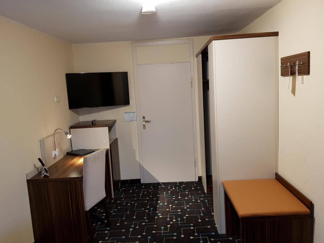 Hotel Koeniger Pliening Dış mekan fotoğraf