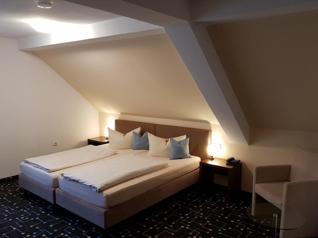 Hotel Koeniger Pliening Dış mekan fotoğraf